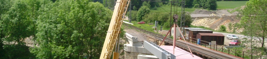 Česká Třebová - erection of the railway bridge (2003)