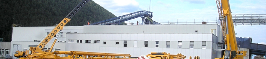 Ružomberok Mondi a.s. - disassembly of the debarking drum roof (2009)