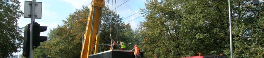 Zlín - erection of the trafostation (2010)